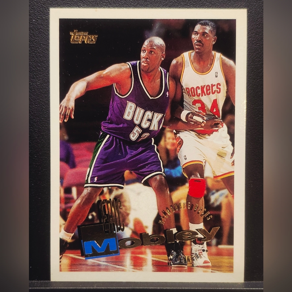 1995 Topps 124 Eric Mobley